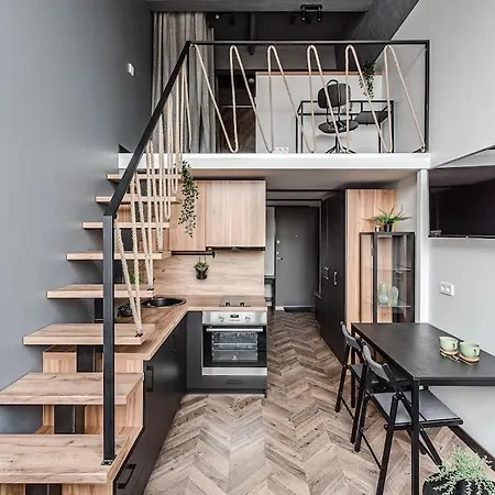Modern Urban Loft Apartment *